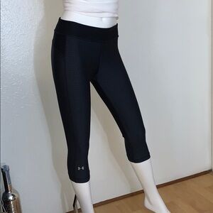WOMEN’S UNDER ARMOUR BLACK GRAPHITE WORKOUT GYM 3/4 CAPRI PANTS SIZE SMALL